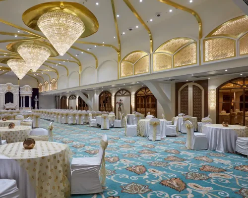 Luxury banquet hall in Vashi, Navi Mumbai with crystal chandeliers